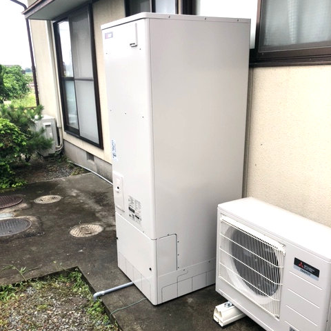 電気温水器からエコキュートへ-ｔ様邸(佐賀市)R4-0706